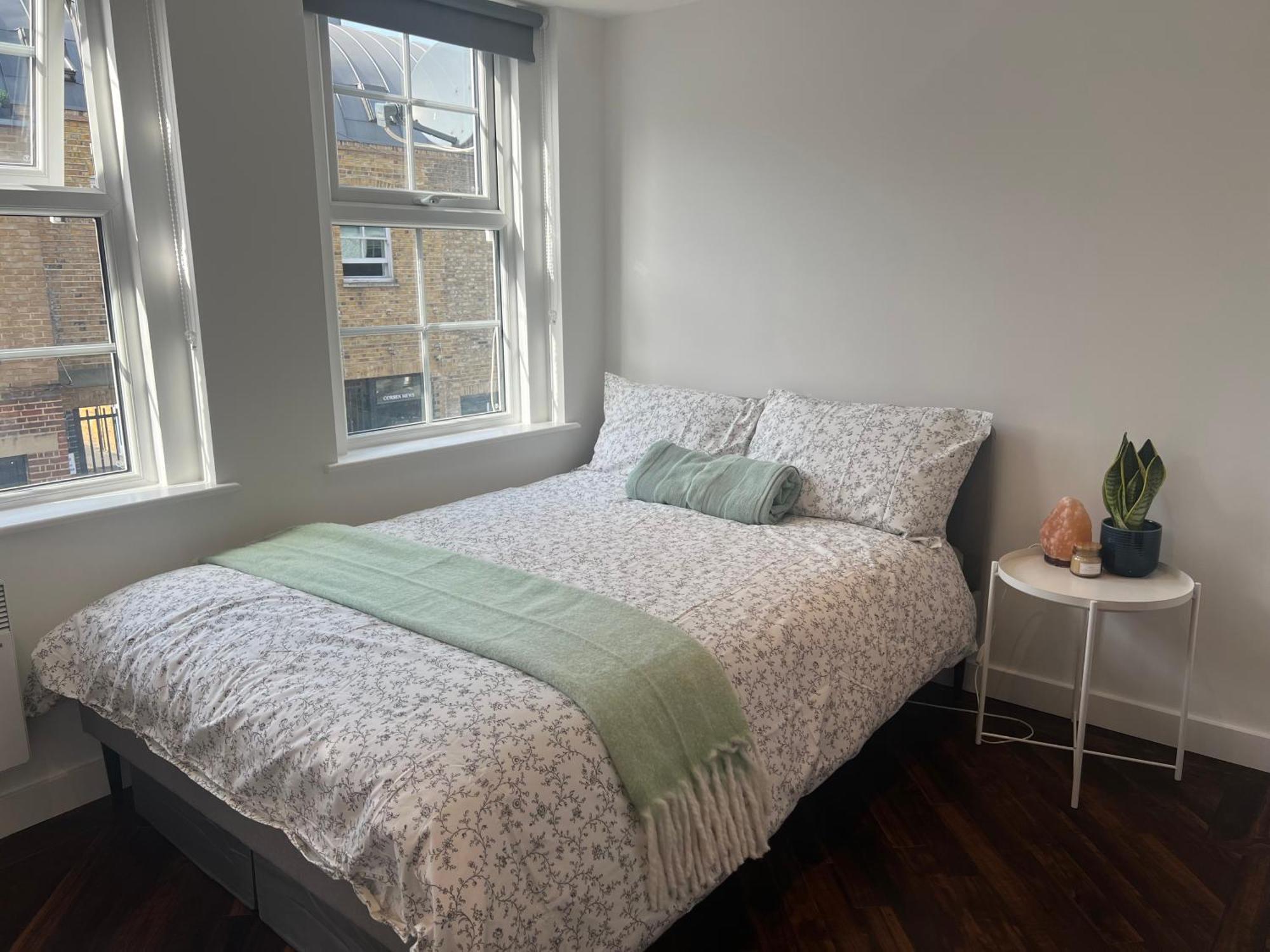 Spacious Battersea Rooms And Apartments London Exterior photo